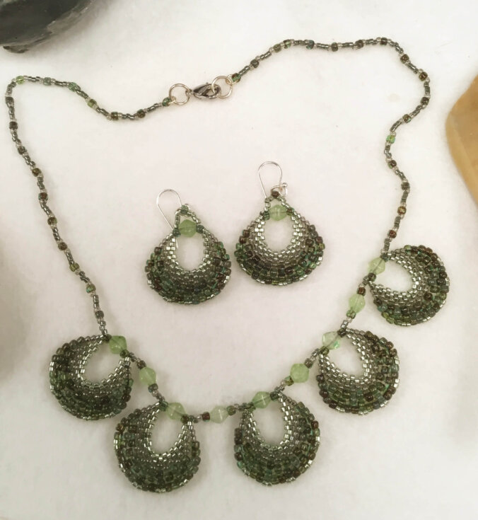 Lilypad Earrings and Necklace Set