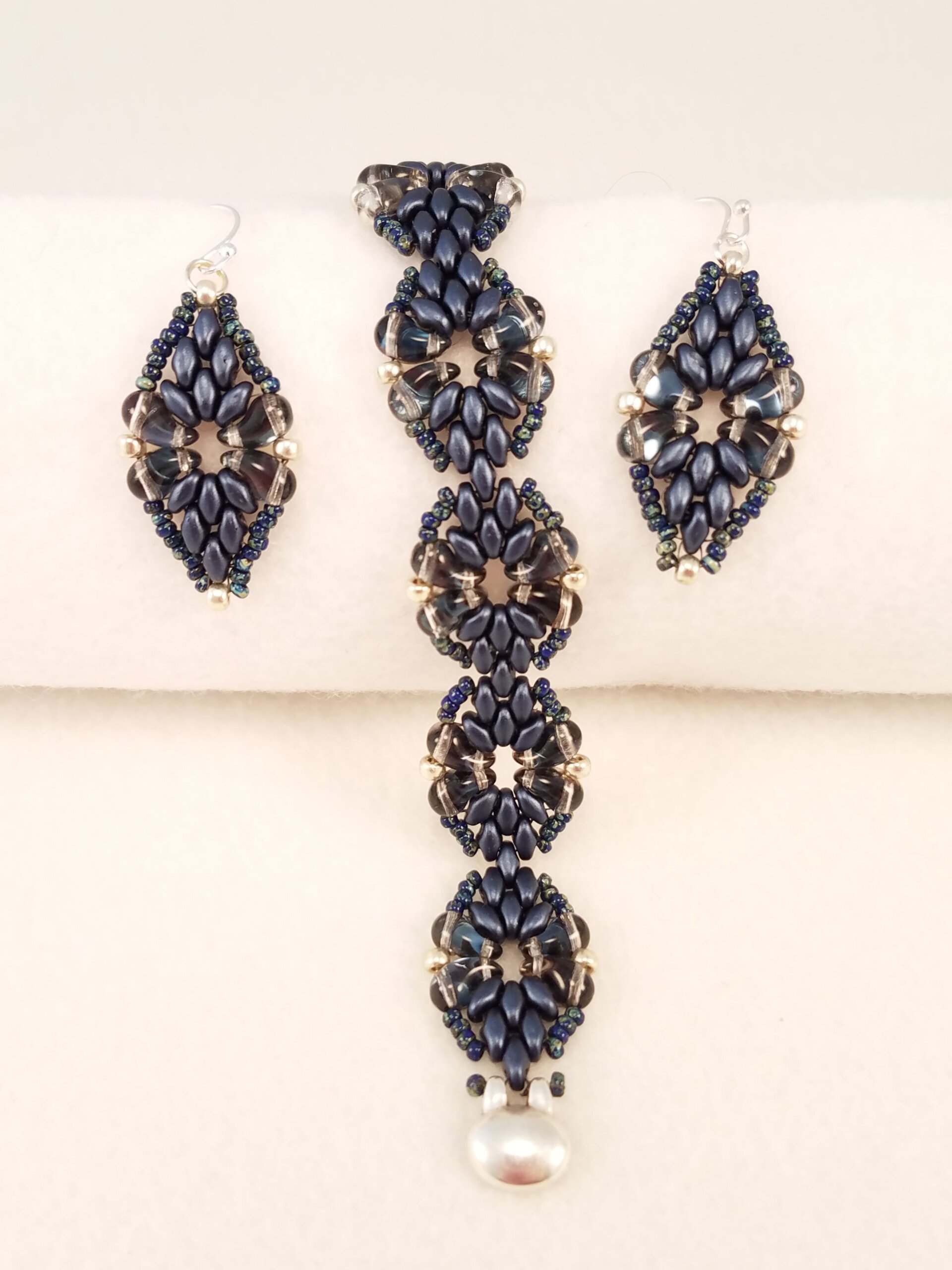 Blue Oriel Earrings & Bracelet 